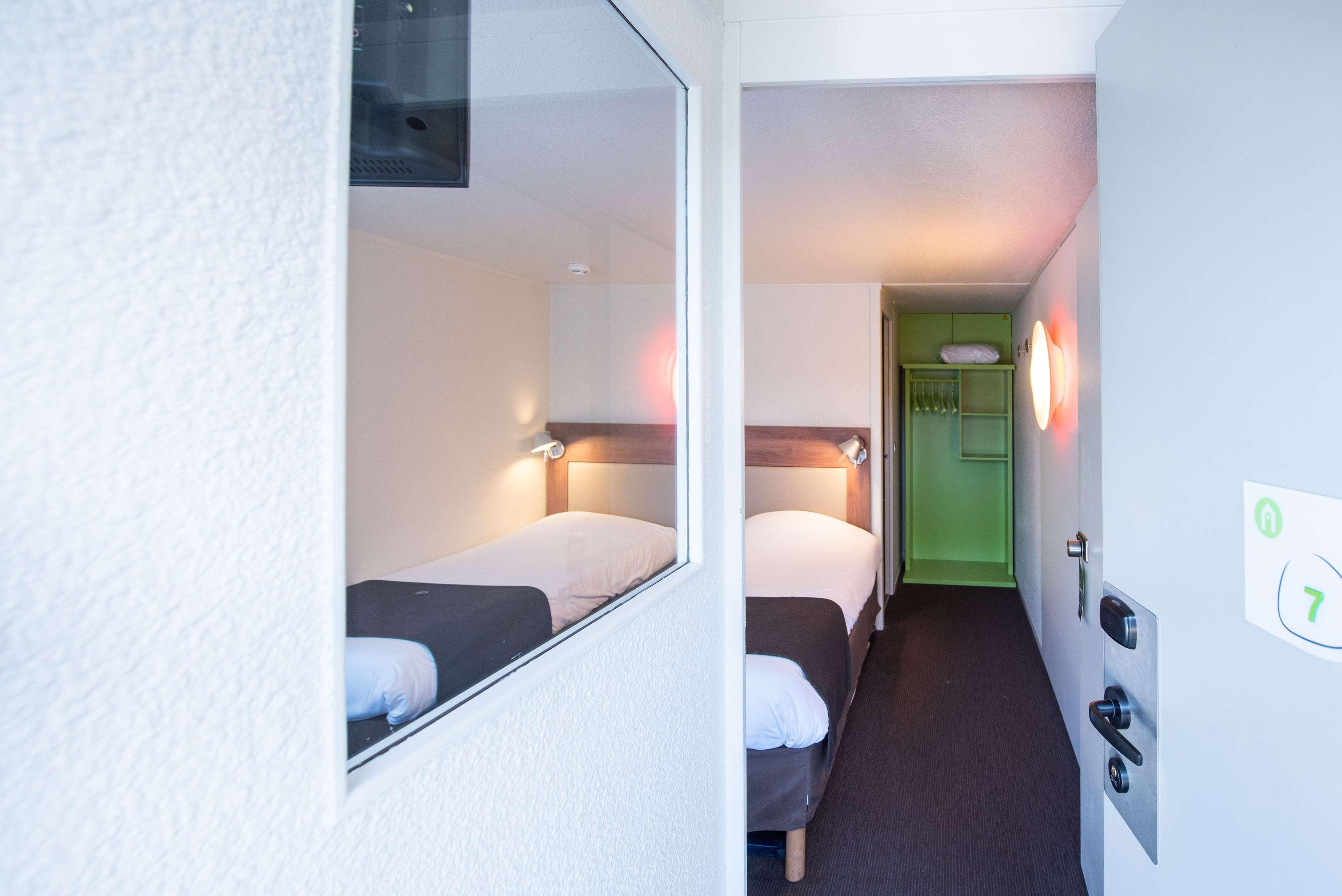 Campanile Nantes ~ Reze Aeroport Hotell Eksteriør bilde