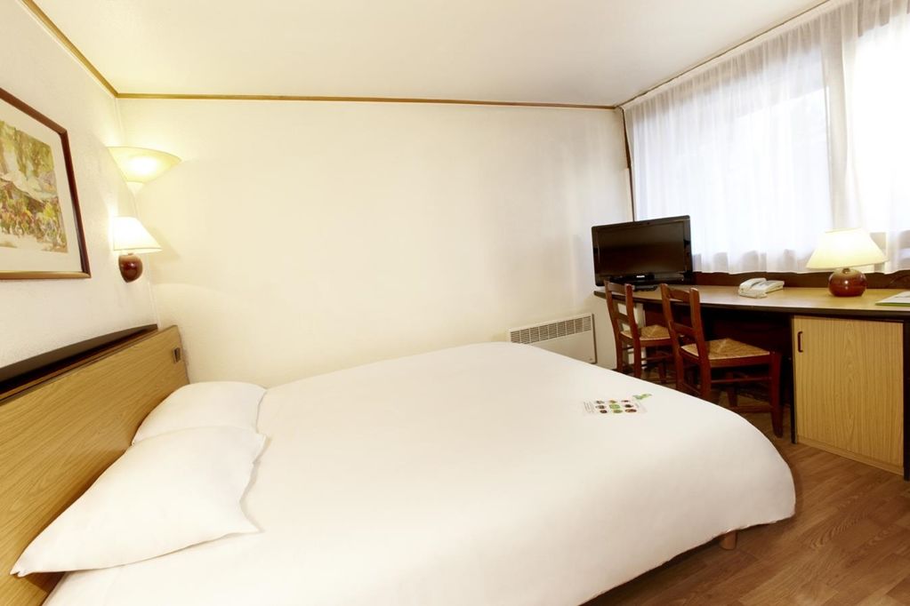 Campanile Nantes ~ Reze Aeroport Hotell Rom bilde