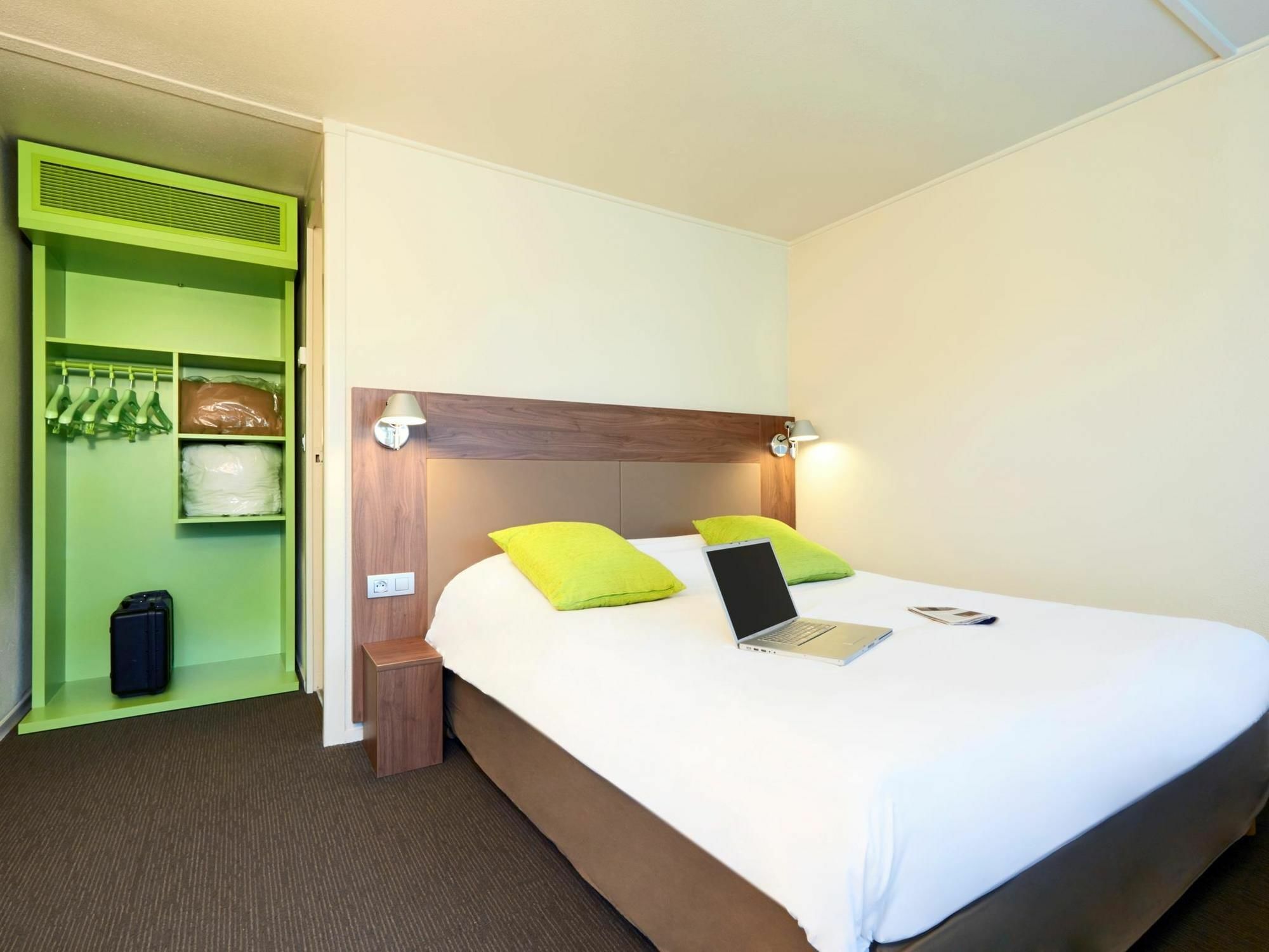 Campanile Nantes ~ Reze Aeroport Hotell Eksteriør bilde